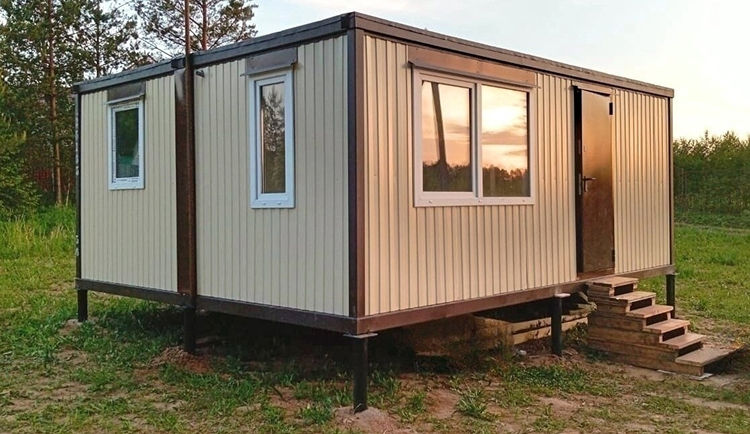 Дачный домик из сэндвич-панелей