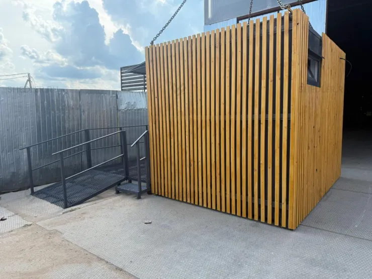 Обустройство здания туалета для заказчика