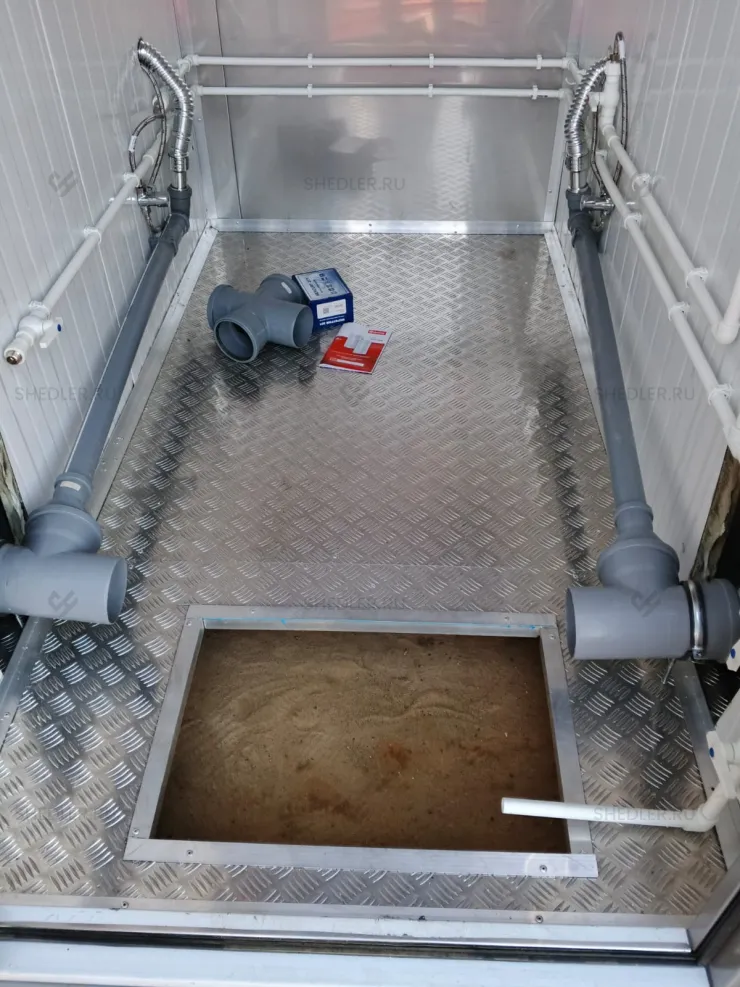 Модульный туалет на две кабинки