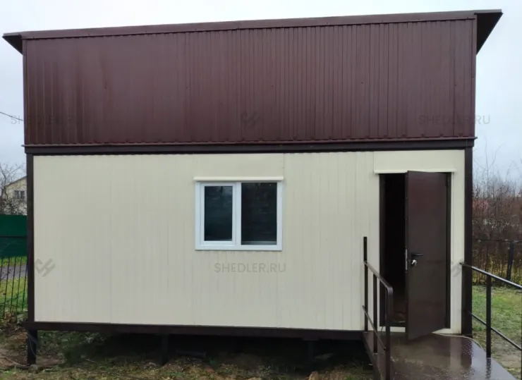 Жилой дом из 2-х блок-контейнеров