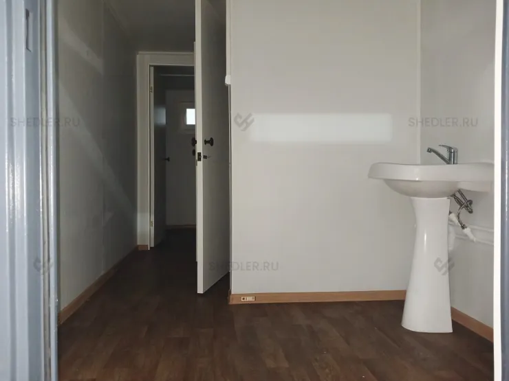 Проходная из блок-контейнера из СП Москва, Красногвардейский проезд с раковинами